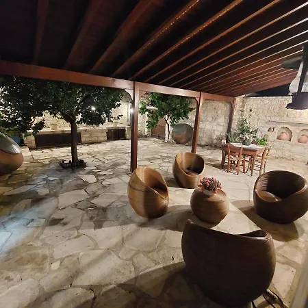 Evanthia's Stone House 度假居 *