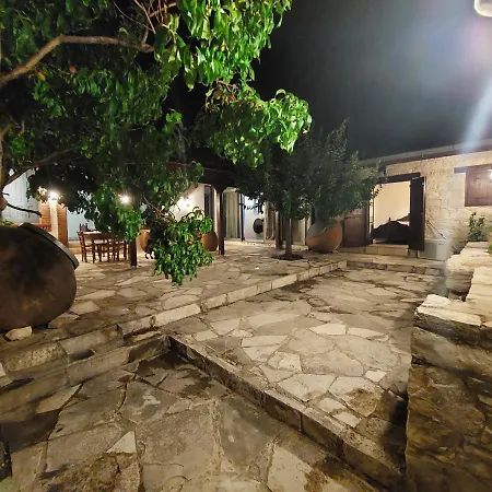 Evanthia's Stone House 度假居