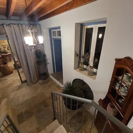 Evanthia's Stone House Ferienhaus
