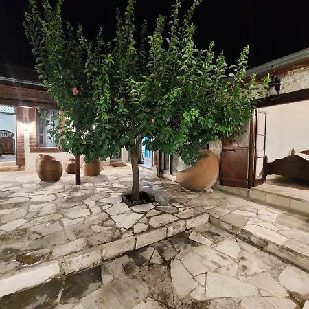 Evanthia's Stone House 度假居 *