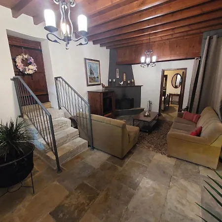 度假居 Evanthia's Stone House *