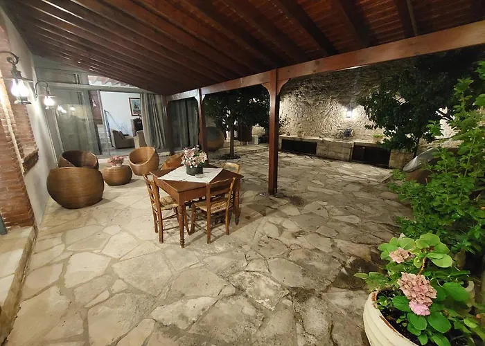 Evanthia's Stone House