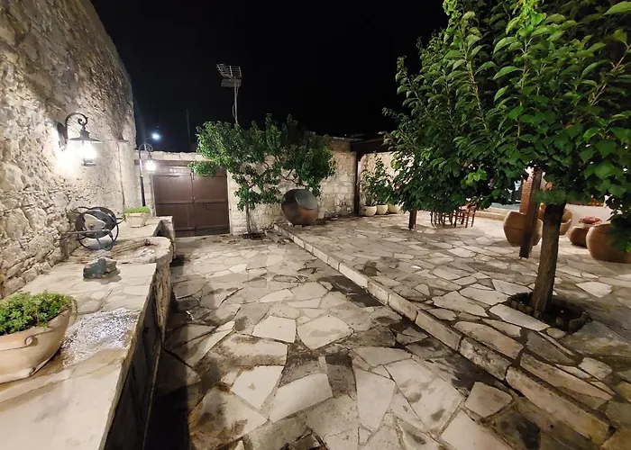 別荘 Evanthia's Stone House *