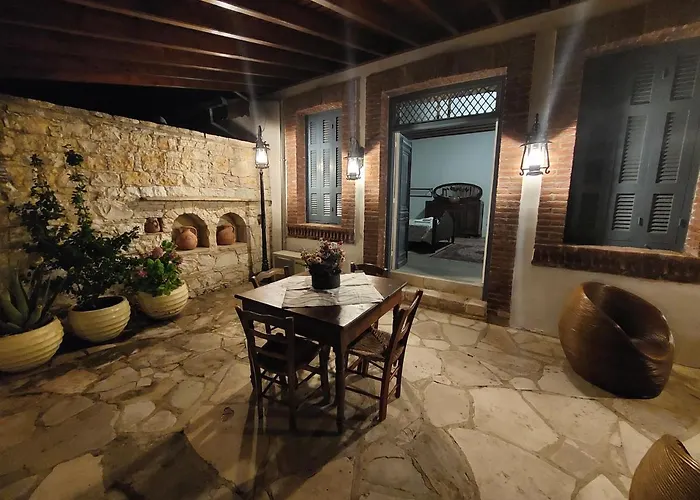 別荘 Evanthia's Stone House