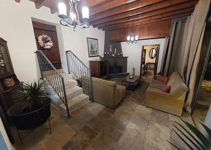 別荘 Evanthia's Stone House *